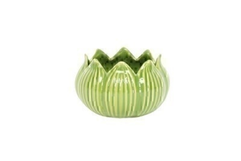 <p>Green ceramic lotus flower tea light candle holder by the designer Gisela Graham who designs unique gifts for the home and garden. This t.light holder would make an ideal gift for someone special or as a treat for your own home. Fits standard size tea lights. Also available in Grey. Size (LxWxD) 12.8x7.6x12.8cm</p>